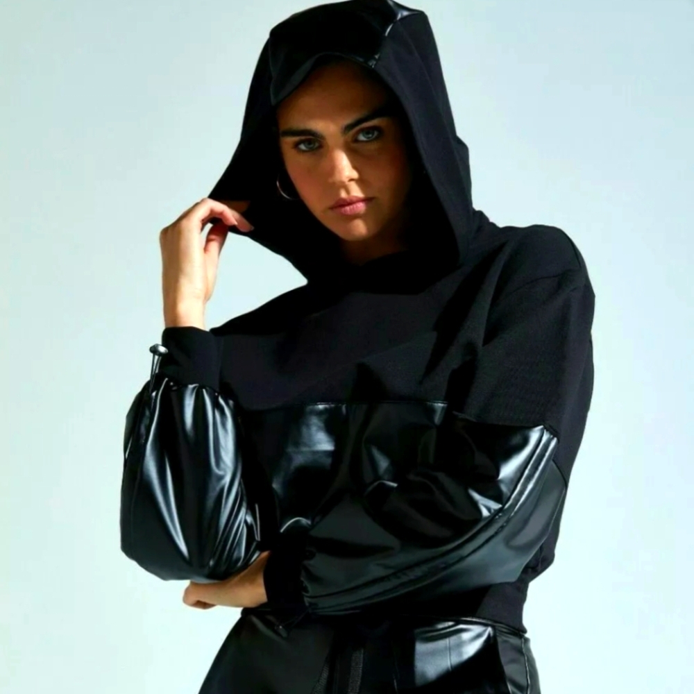 Noli Black Label Yoga size XS - Cropped sweatshirt, vegan faux leather accent